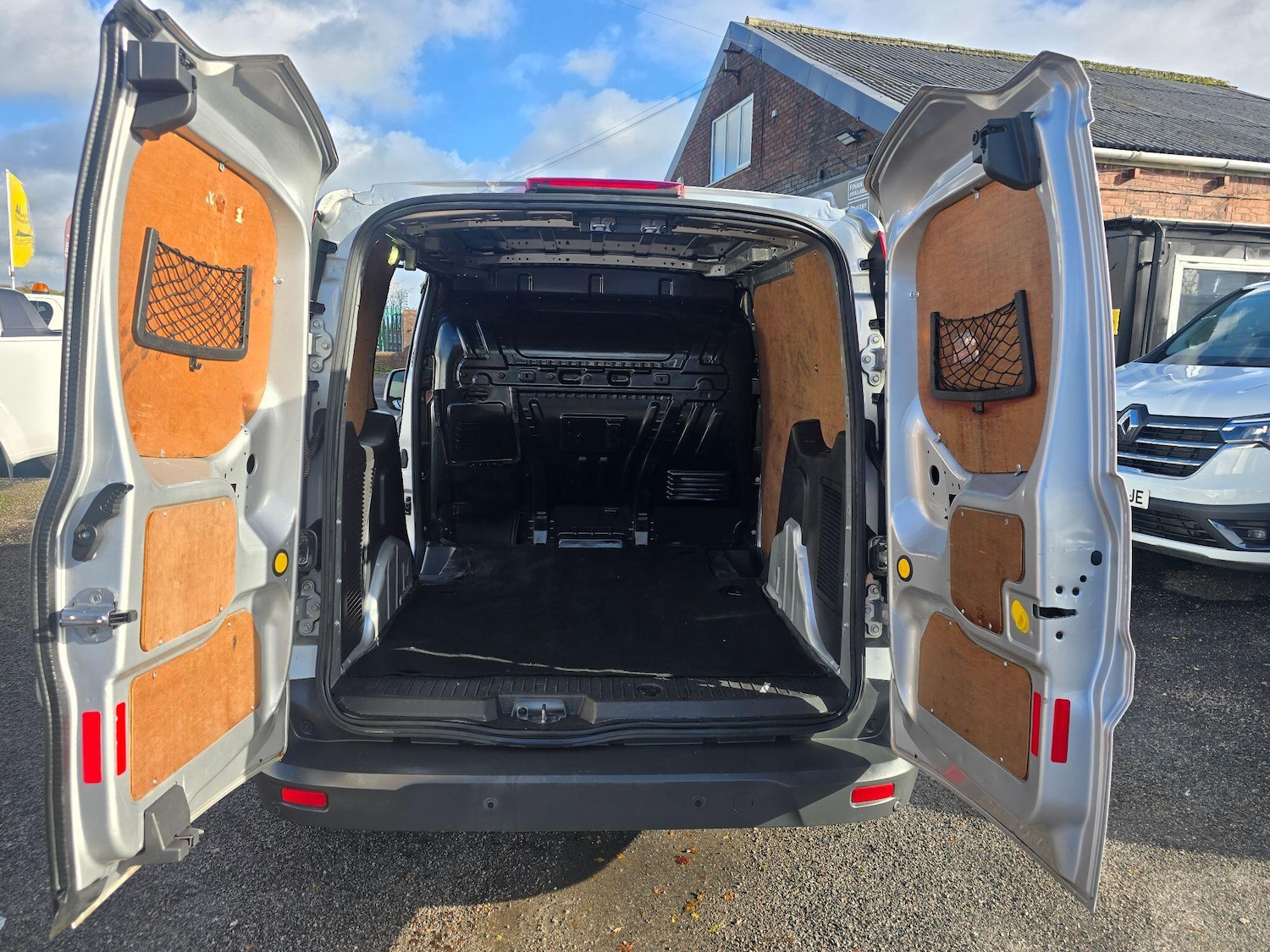 Used Ford Transit Connect 2017 for sale - 77006459: Photo 17