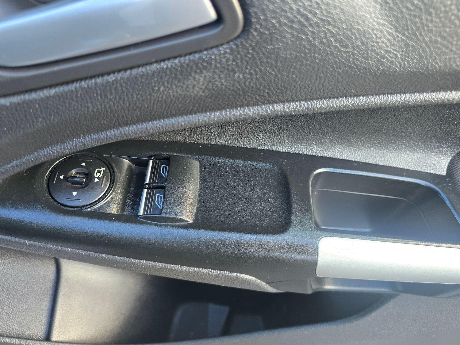 Used Ford Transit Connect 2017 for sale - 77006459: Photo 28