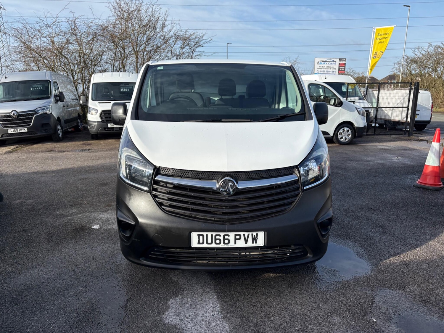 Used Vauxhall Vivaro 2016 for sale - 77631383: Photo 2