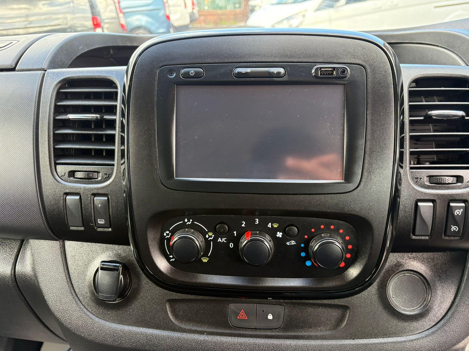 Used Vauxhall Vivaro 2018 for sale - 77006435: Photo 27