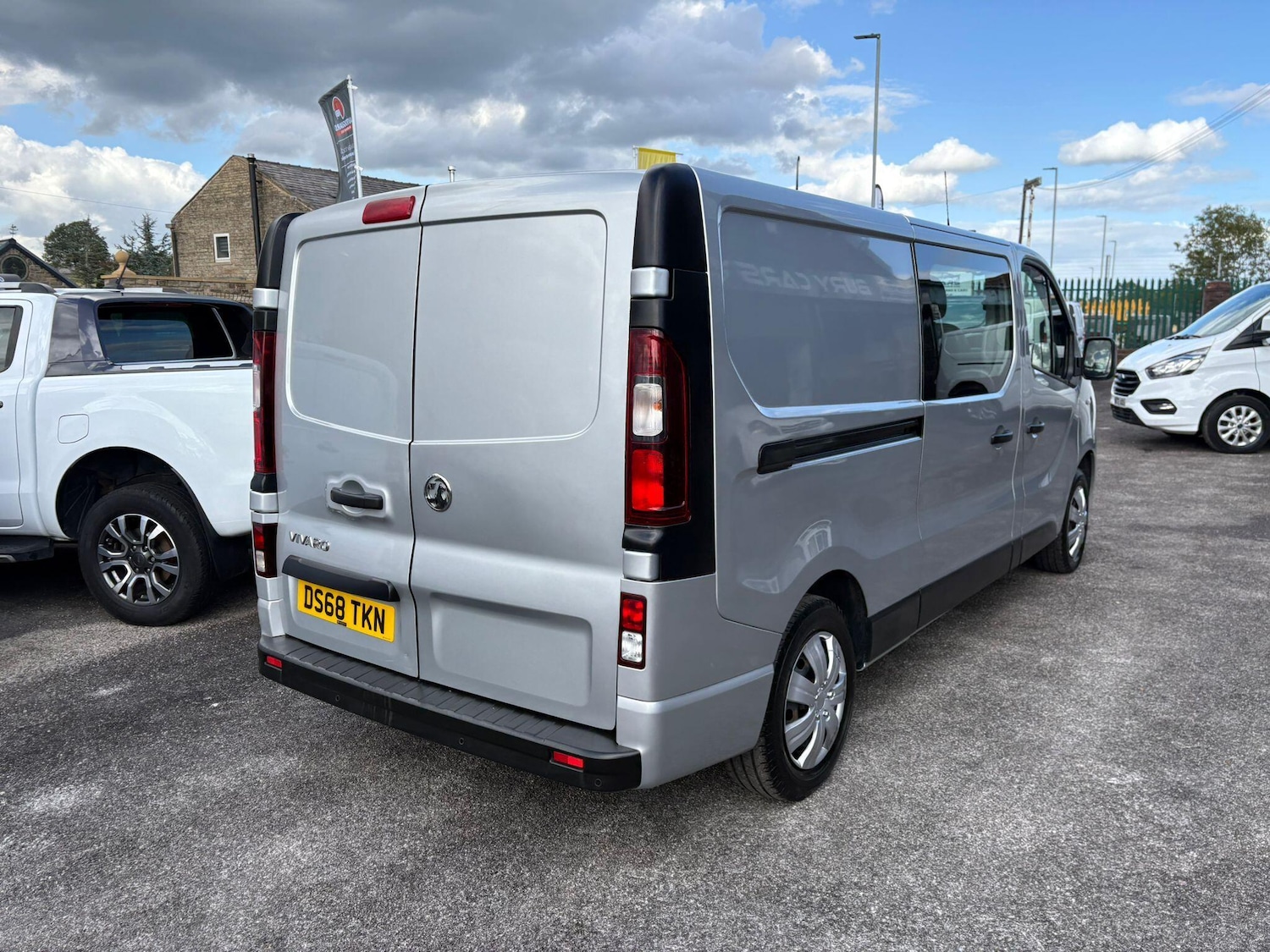 Used Vauxhall Vivaro 2018 for sale - 77006435: Photo 8