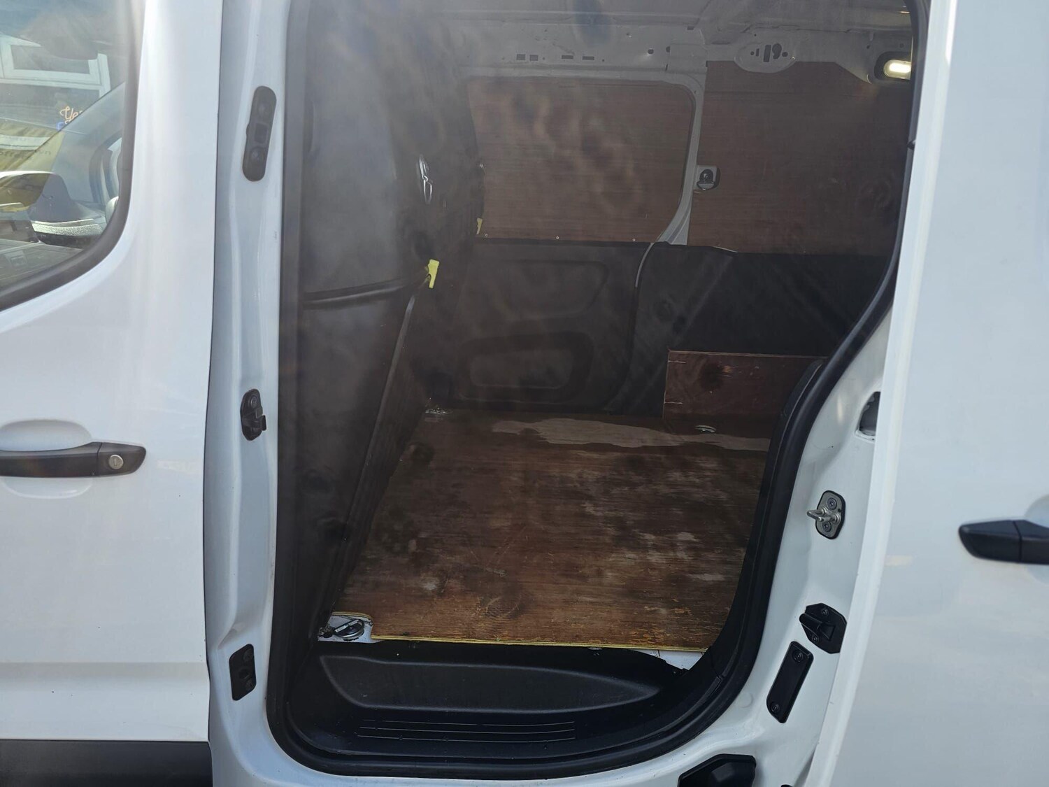 Used Peugeot Partner 2021 for sale - 77006443: Photo 16