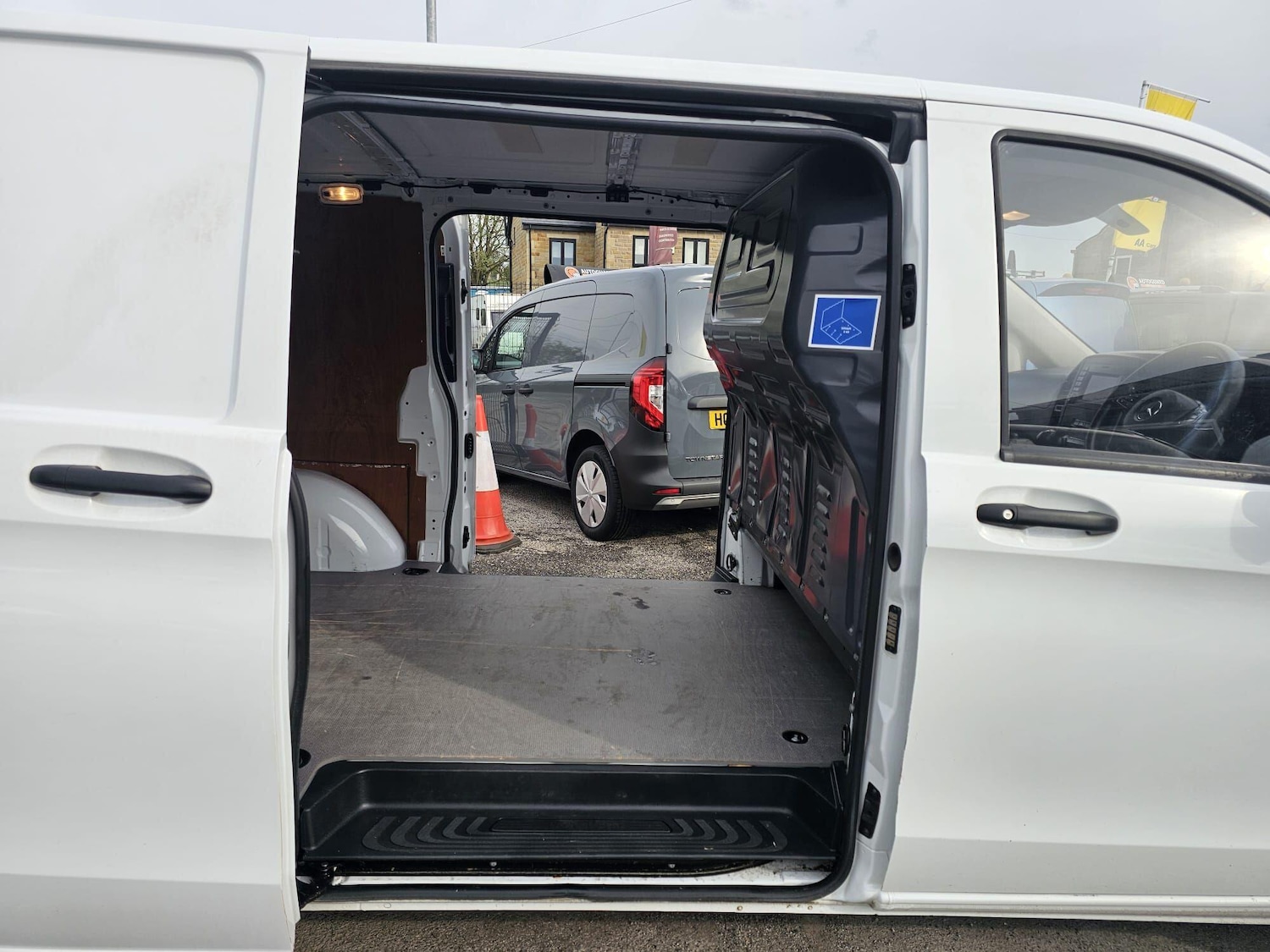 Used Mercedes-Benz Vito 2019 for sale - 78177235: Photo 15