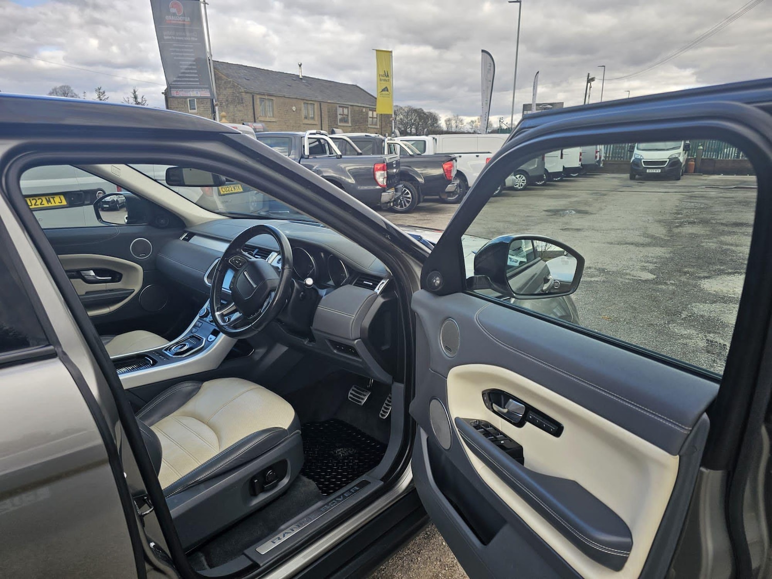 Used Land Rover Range Rover Evoque 2016 for sale - 77006477: Photo 12