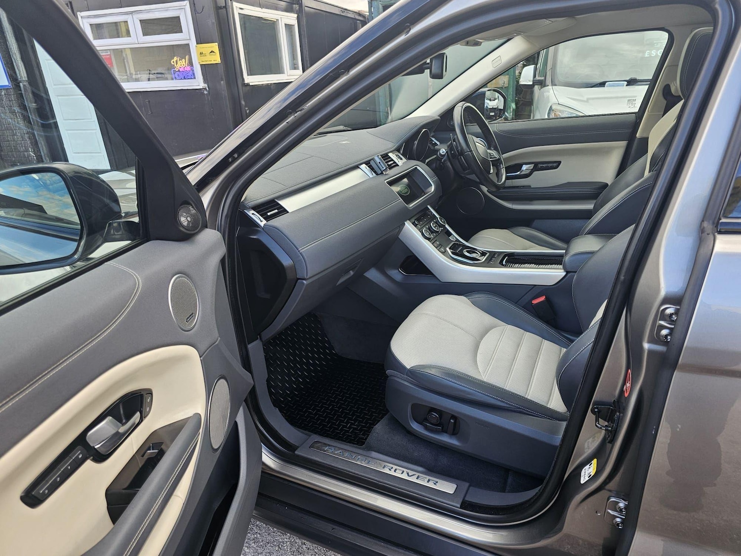 Used Land Rover Range Rover Evoque 2016 for sale - 77006477: Photo 24