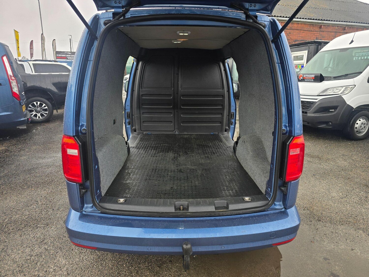 Used Volkswagen Caddy Maxi 2016 for sale - 78049880: Photo 21