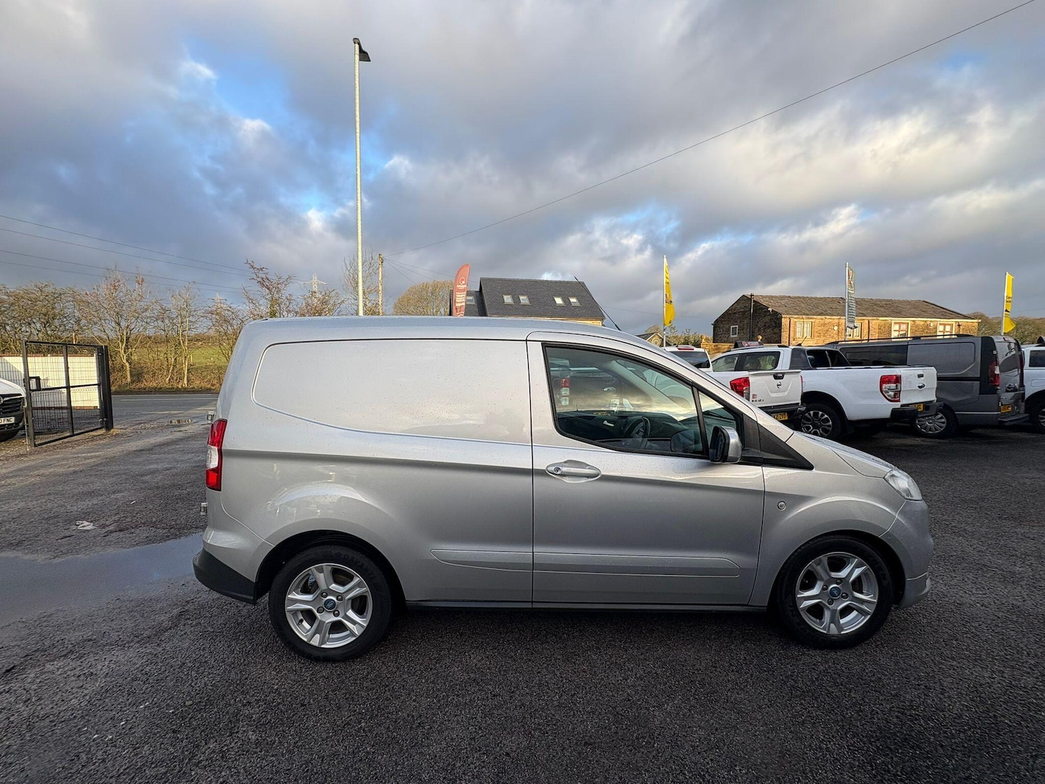 Used Ford Transit Courier 2022 for sale - 77006484: Photo 5