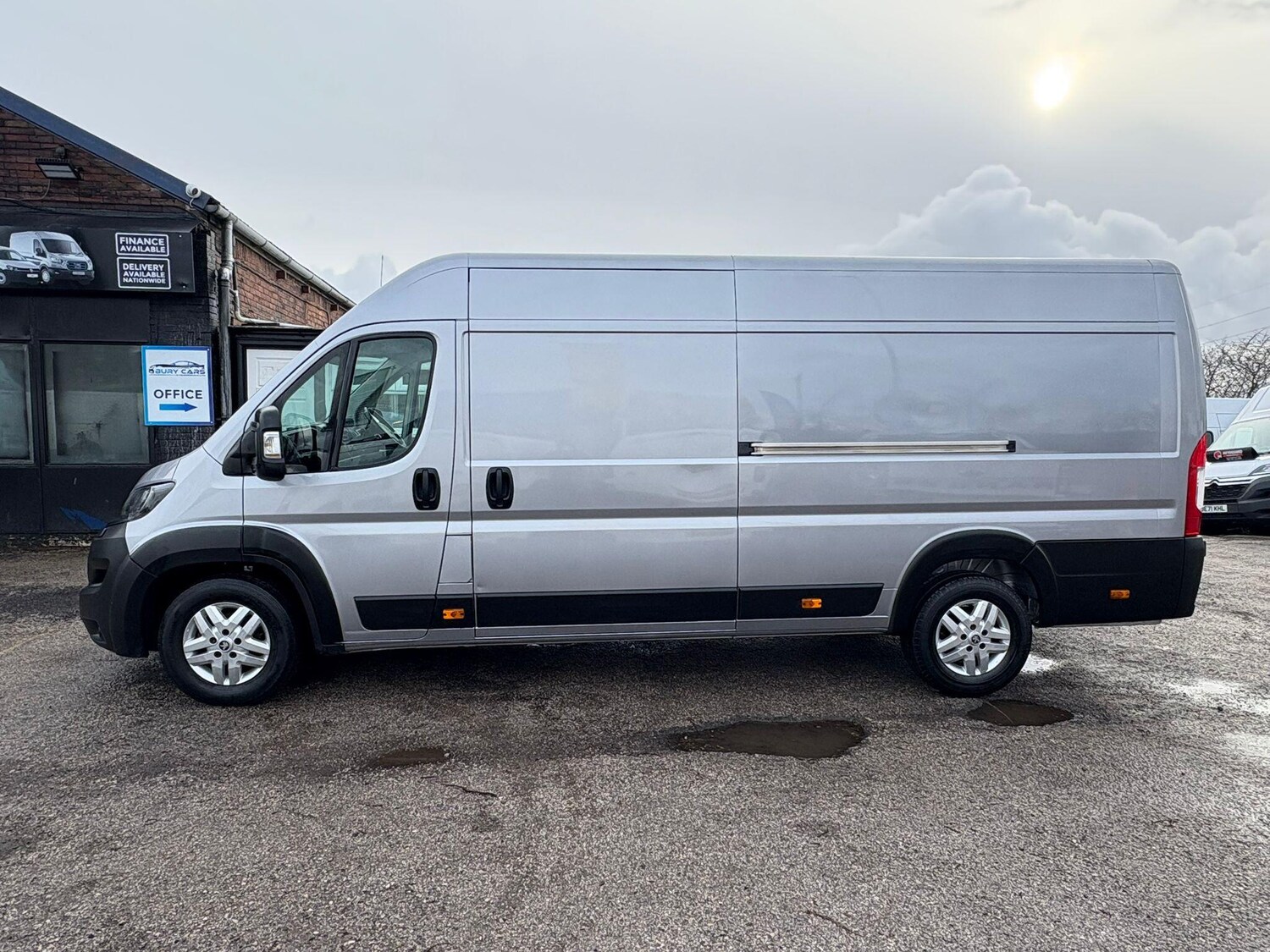 Used Peugeot Boxer 2020 for sale - 77297232: Photo 11