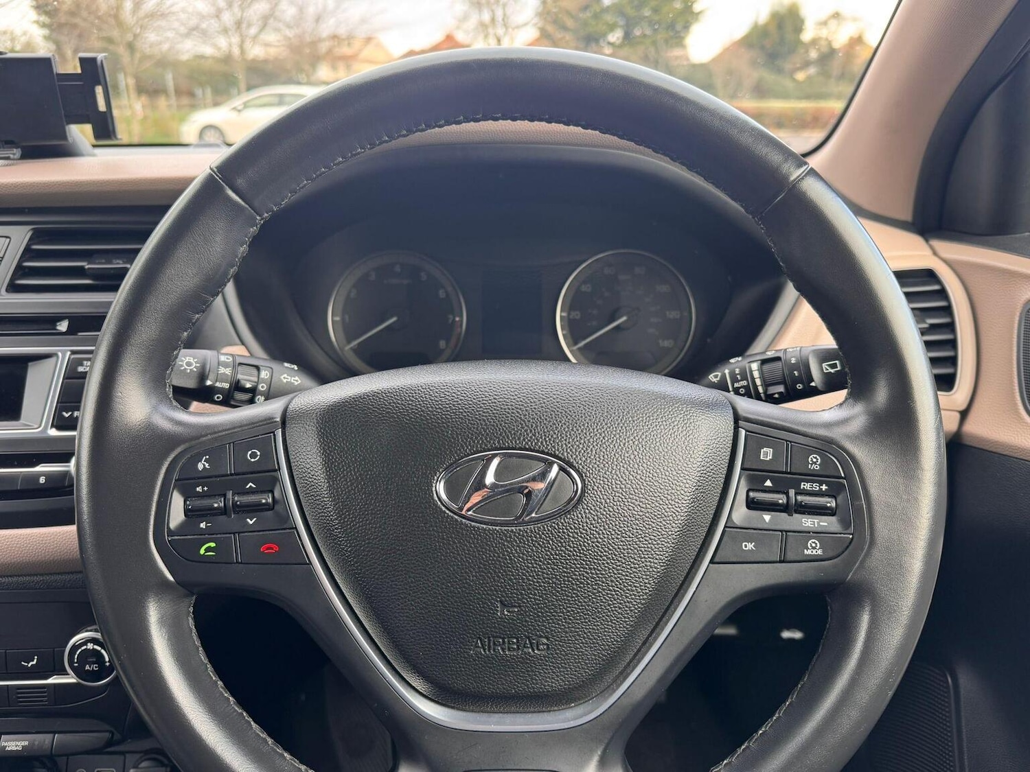 Used Hyundai i20 2015 for sale - 77635358: Photo 19