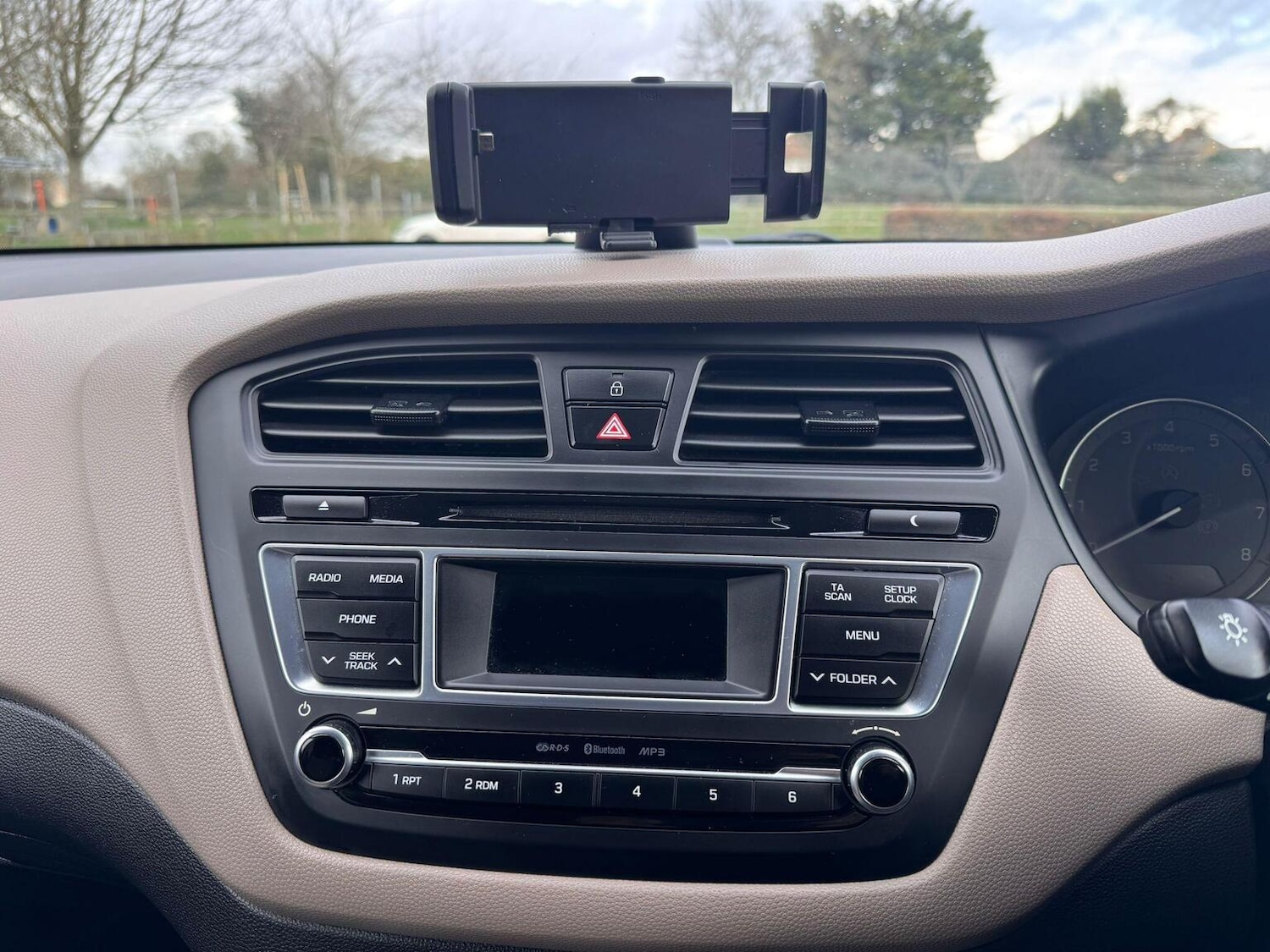 Used Hyundai i20 2015 for sale - 77635358: Photo 35