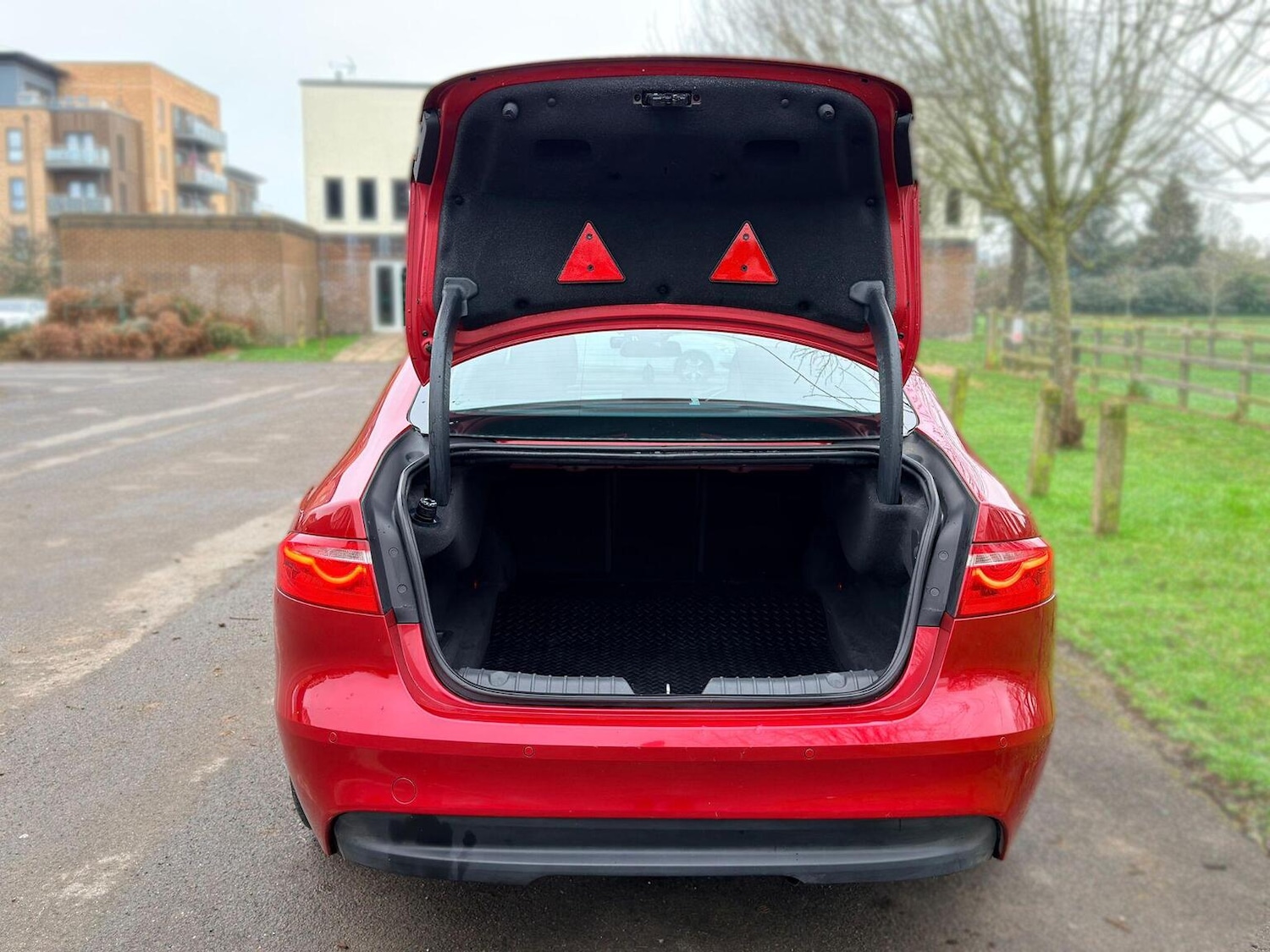 Used Jaguar XF 2016 for sale - 77802663: Photo 28