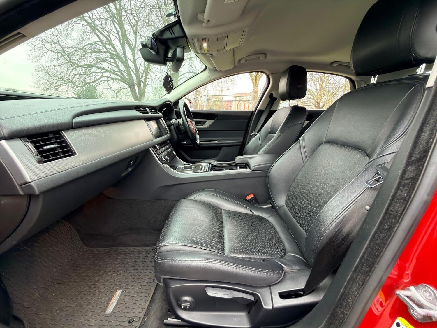 Used Jaguar XF 2016 for sale - 77802663: Photo 37