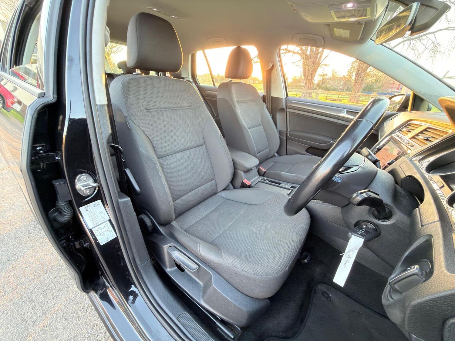 Used Volkswagen Golf 2020 for sale - 78025749: Photo 33