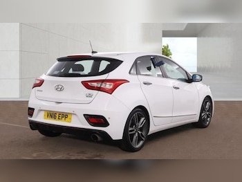 Used Hyundai i30 2016 for sale - 78855044: Photo