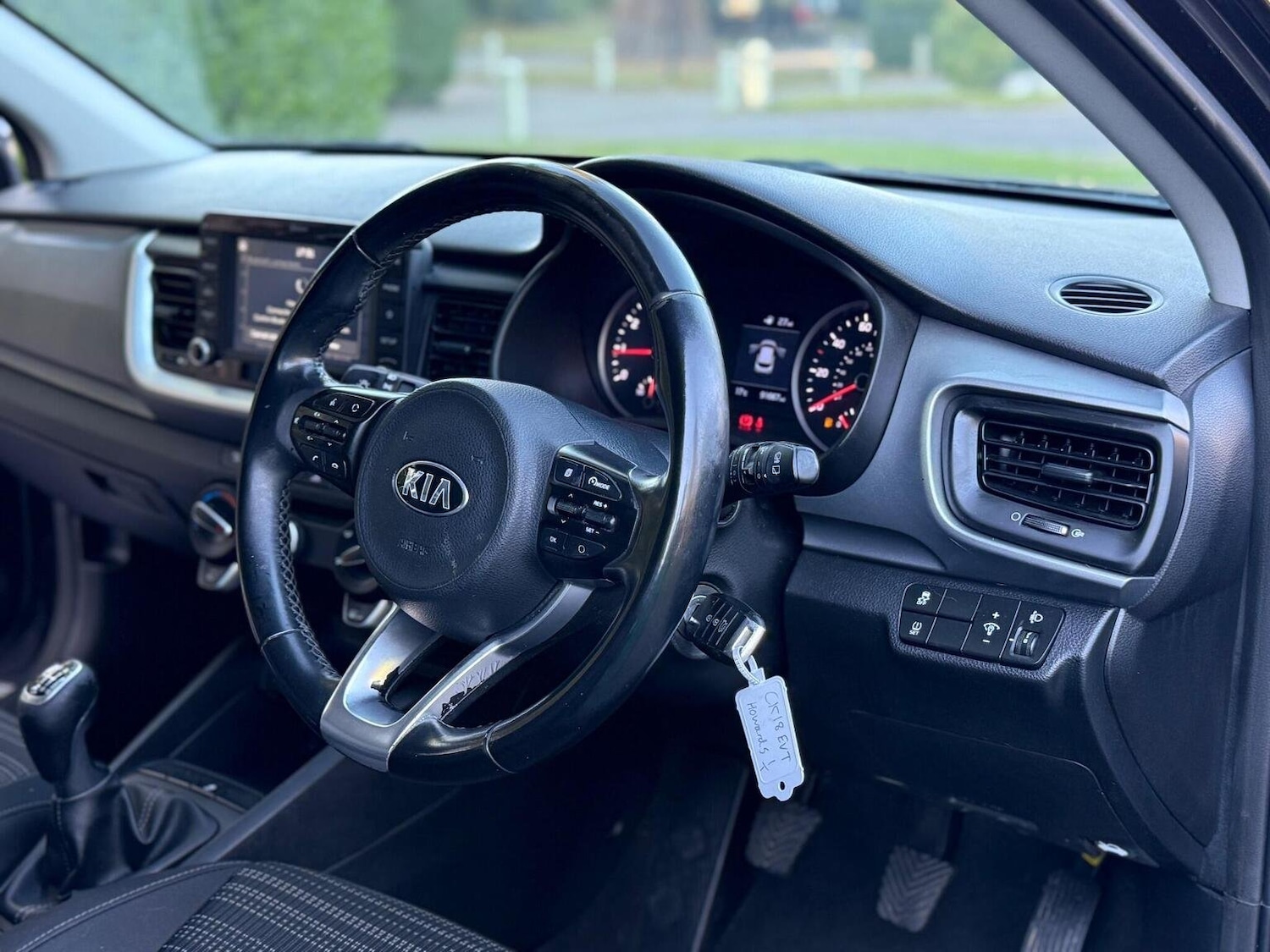 Used Kia Stonic 2018 for sale - 77539192: Photo 23