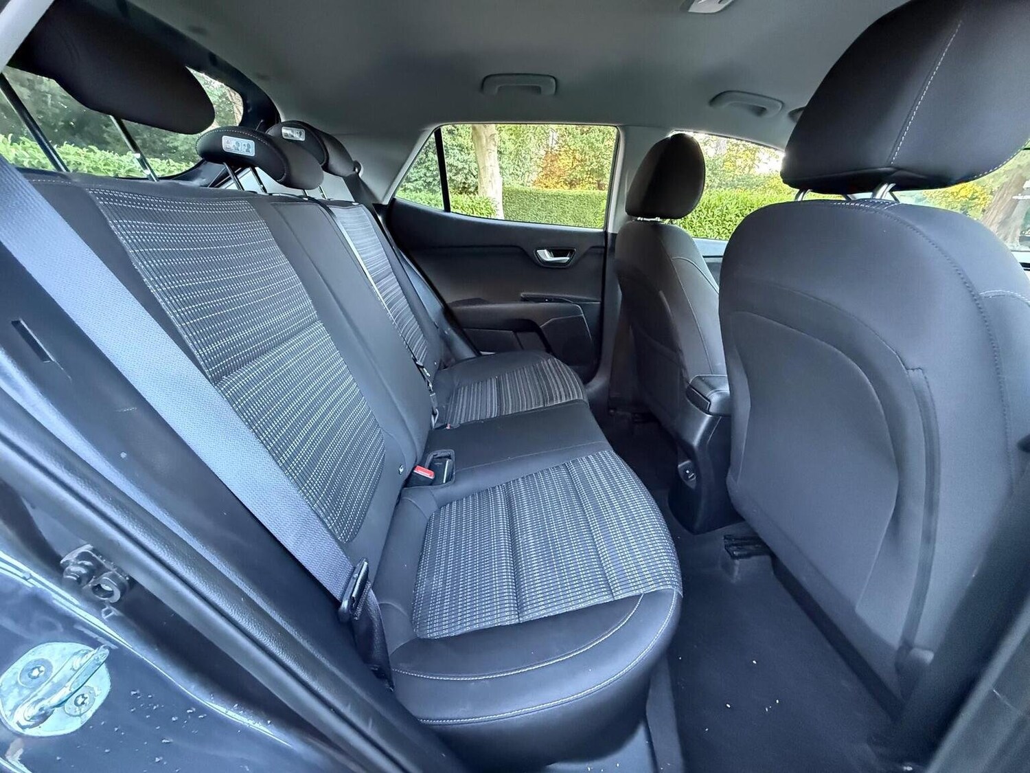 Used Kia Stonic 2018 for sale - 77539192: Photo 31