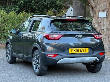 Used Kia Stonic 2018 for sale - 77539192: Photo