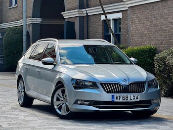 Used Skoda Superb 2019 for sale - 78573304: Photo