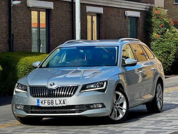 Used Skoda Superb 2019 for sale - 78573304: Photo