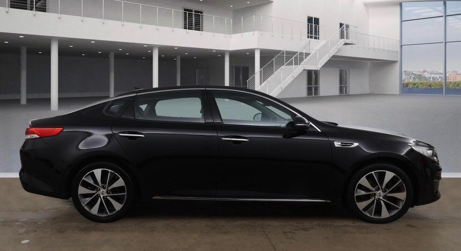 Used Kia Optima 2016 for sale - 77632412: Photo 2