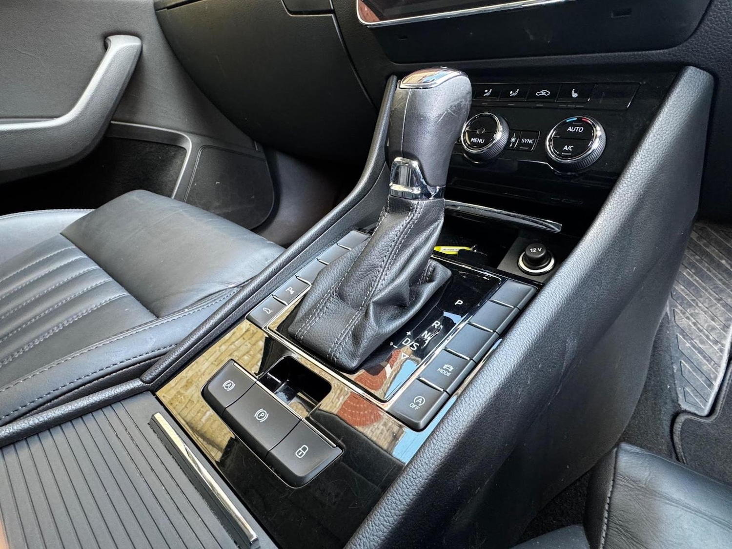 Used Skoda Superb 2019 for sale - 77539200: Photo 20