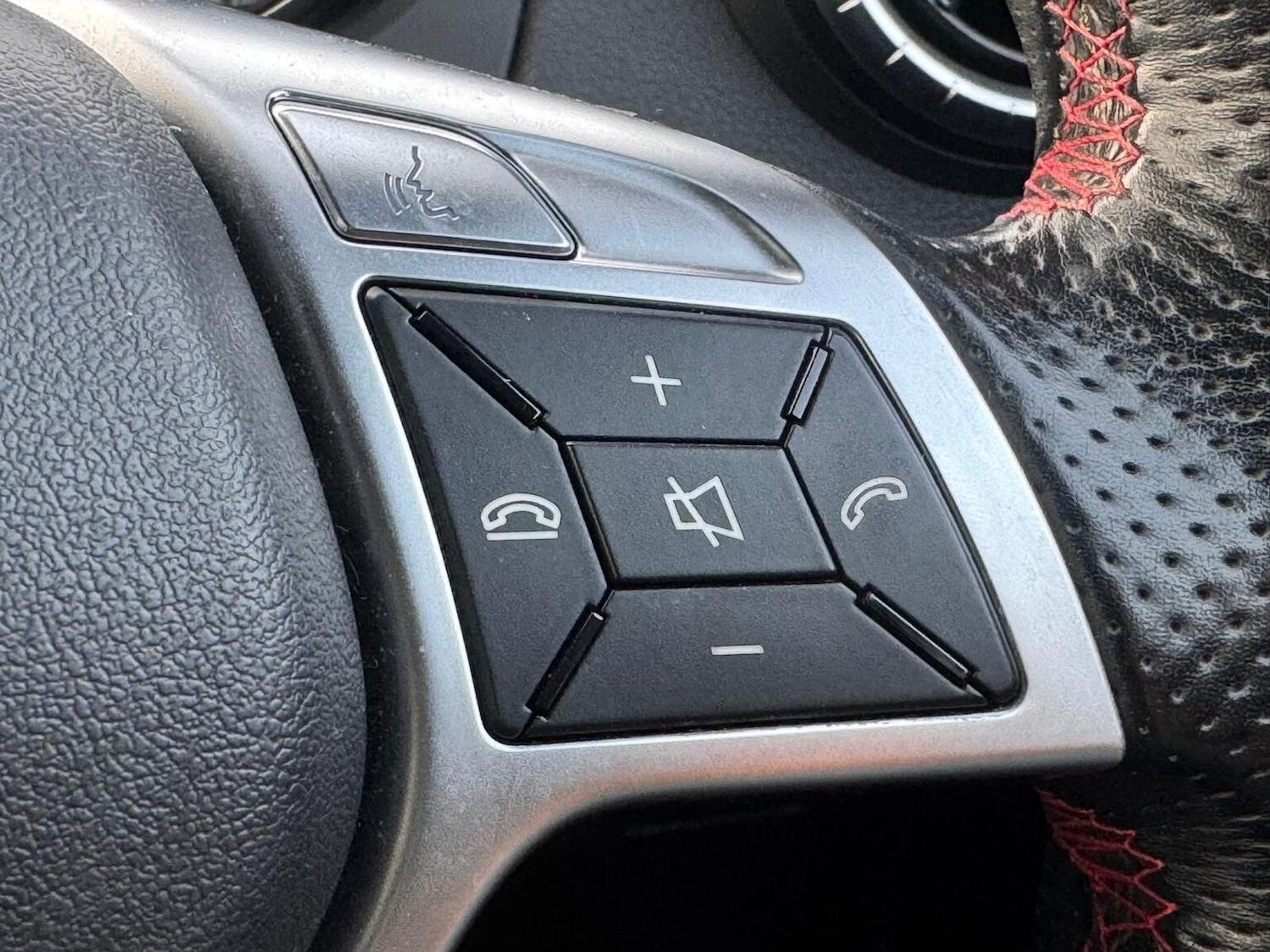 Used Mercedes-Benz CLA 2014 for sale - 77945782: Photo 38