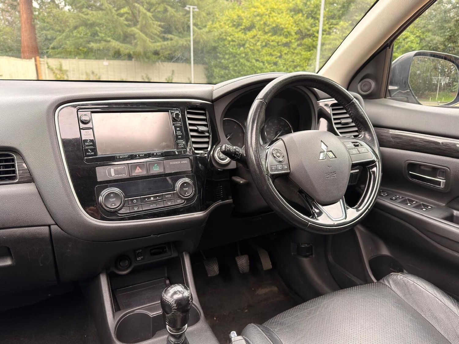 Used Mitsubishi Outlander 2015 for sale - 77945783: Photo 33