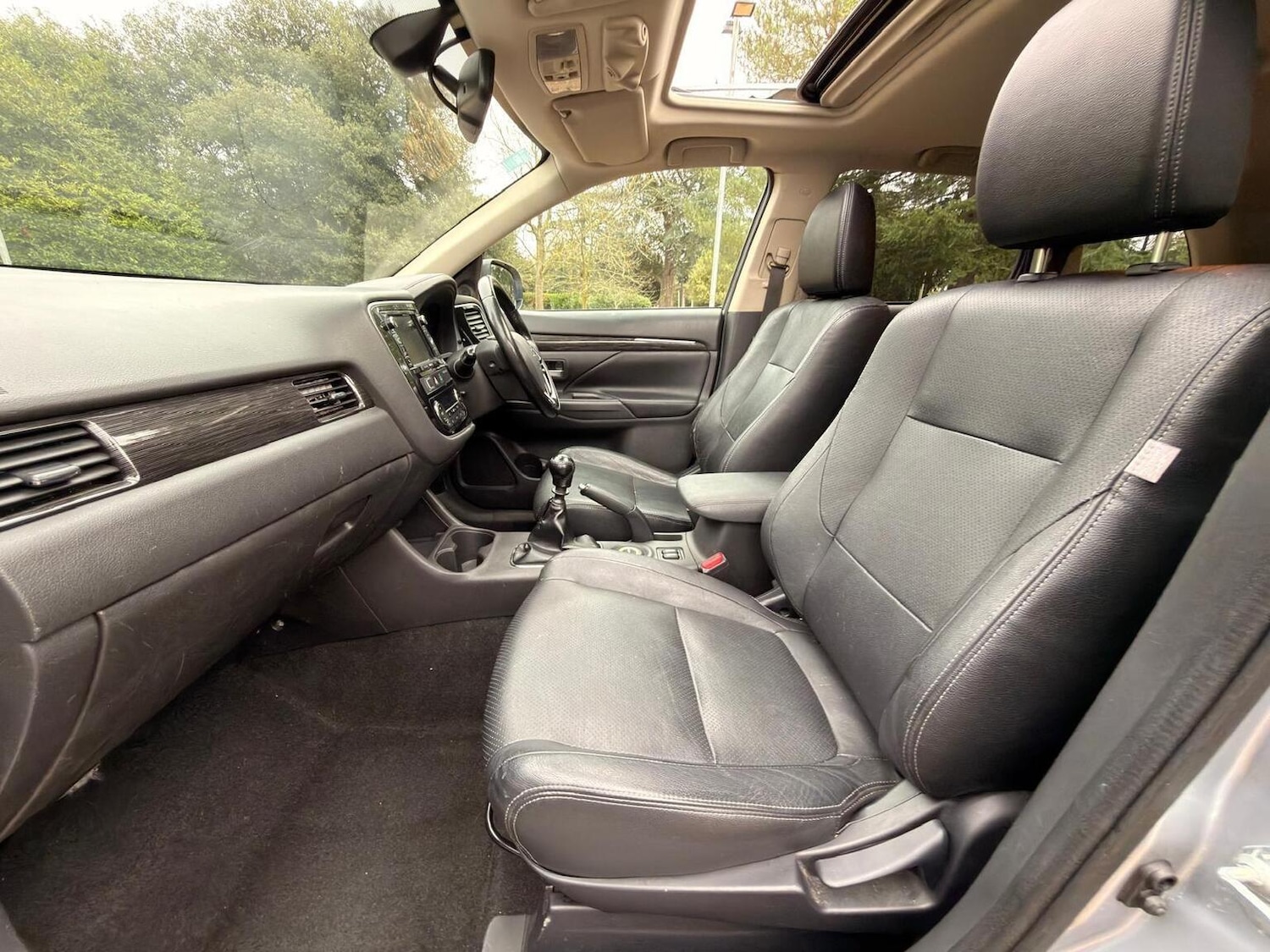 Used Mitsubishi Outlander 2015 for sale - 77945783: Photo 36