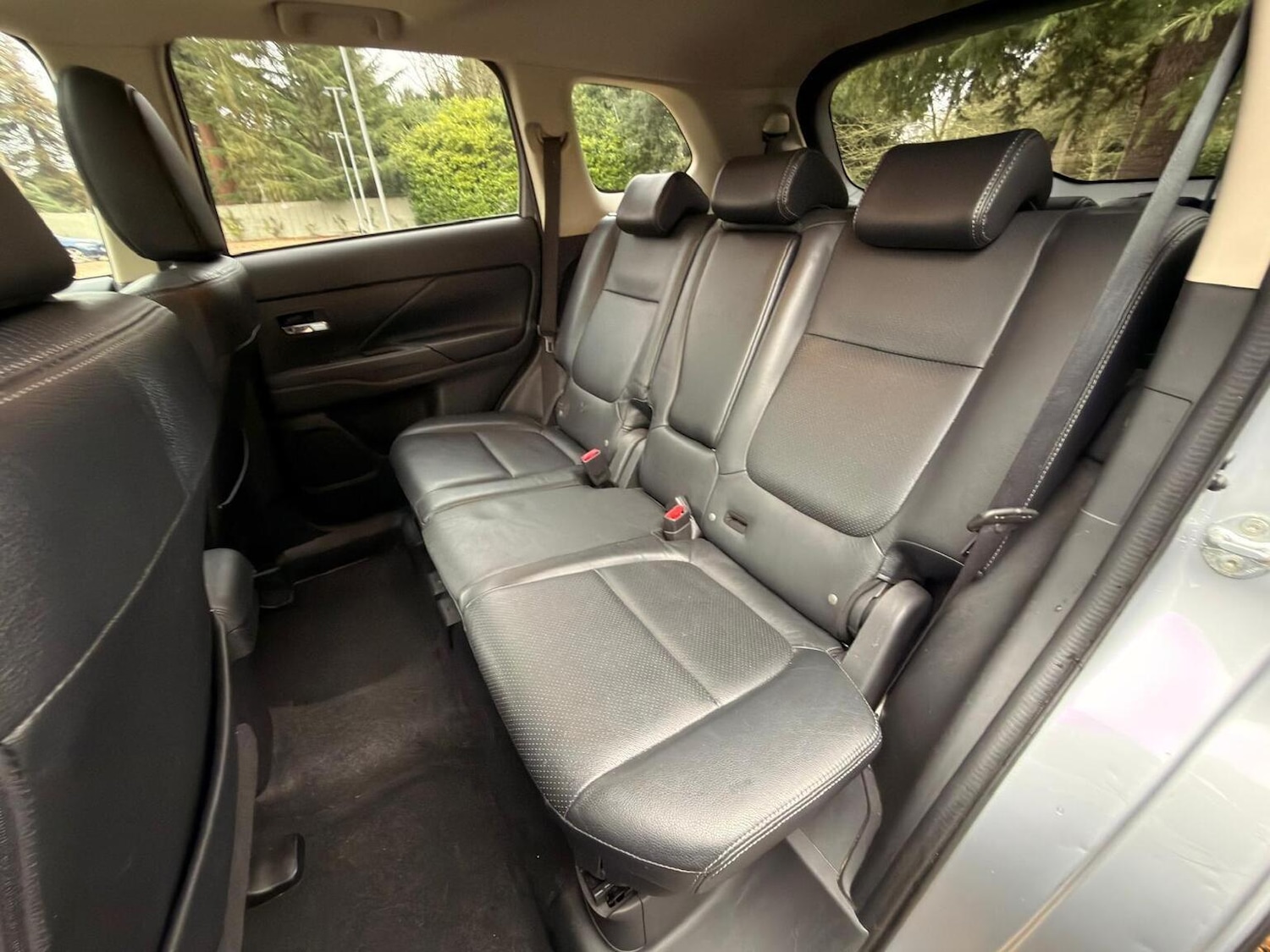 Used Mitsubishi Outlander 2015 for sale - 77945783: Photo 37