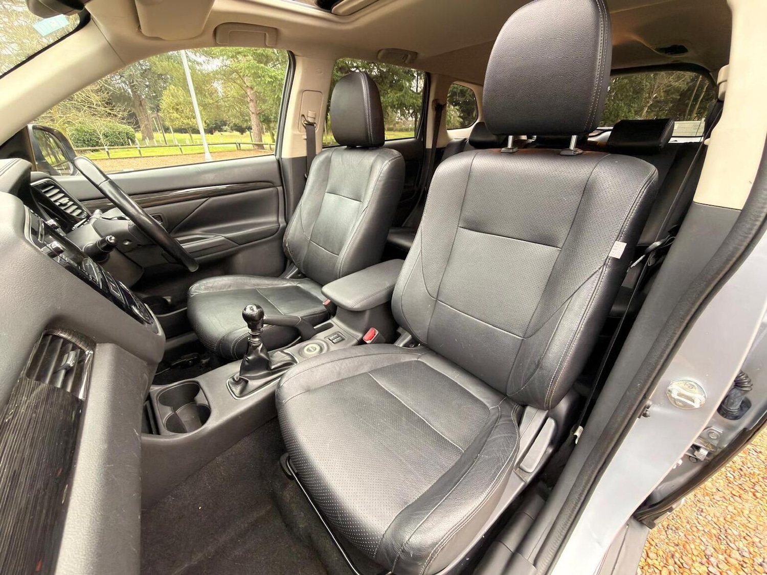 Used Mitsubishi Outlander 2015 for sale - 77539226: Photo 36