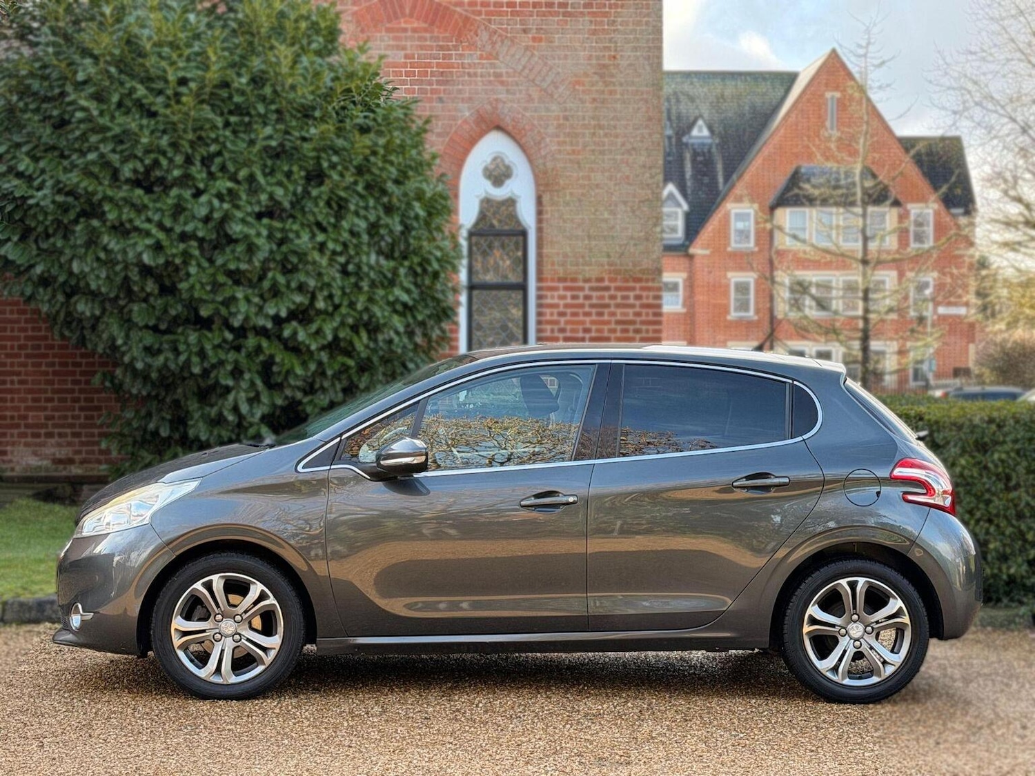 Used Peugeot 208 2013 for sale - 77735664: Photo 11