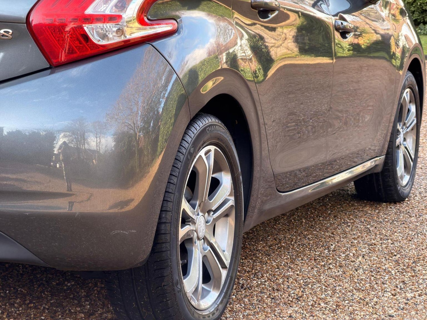 Used Peugeot 208 2013 for sale - 77735664: Photo 23