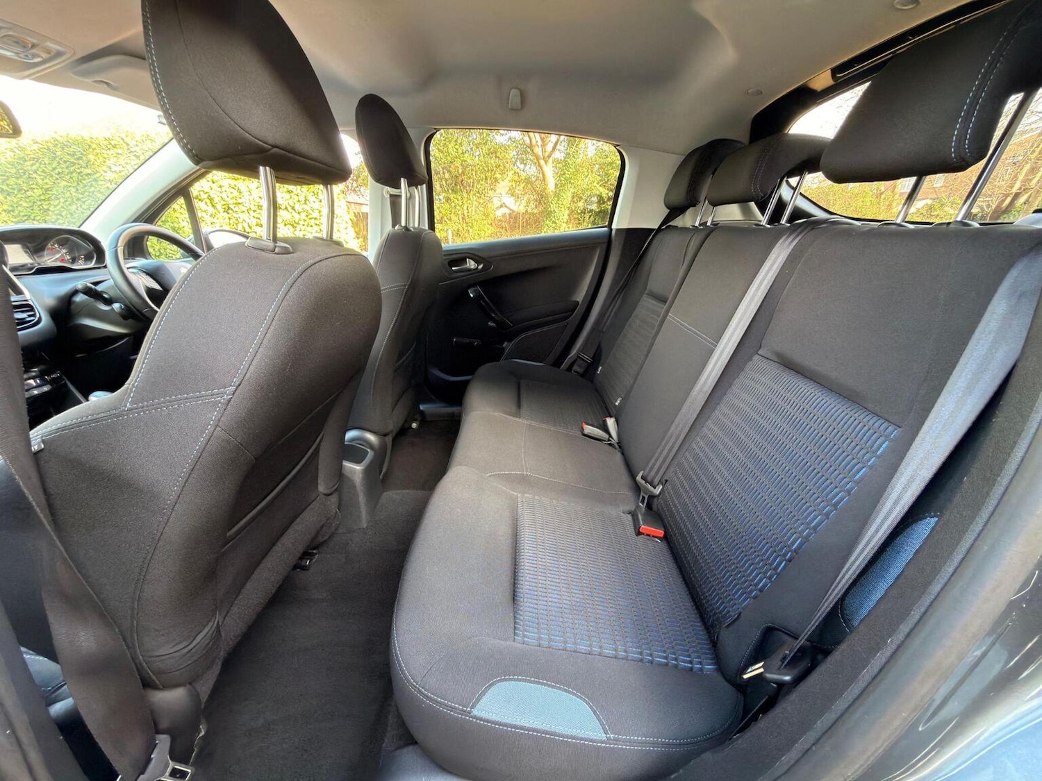 Used Peugeot 208 2013 for sale - 77735664: Photo 33