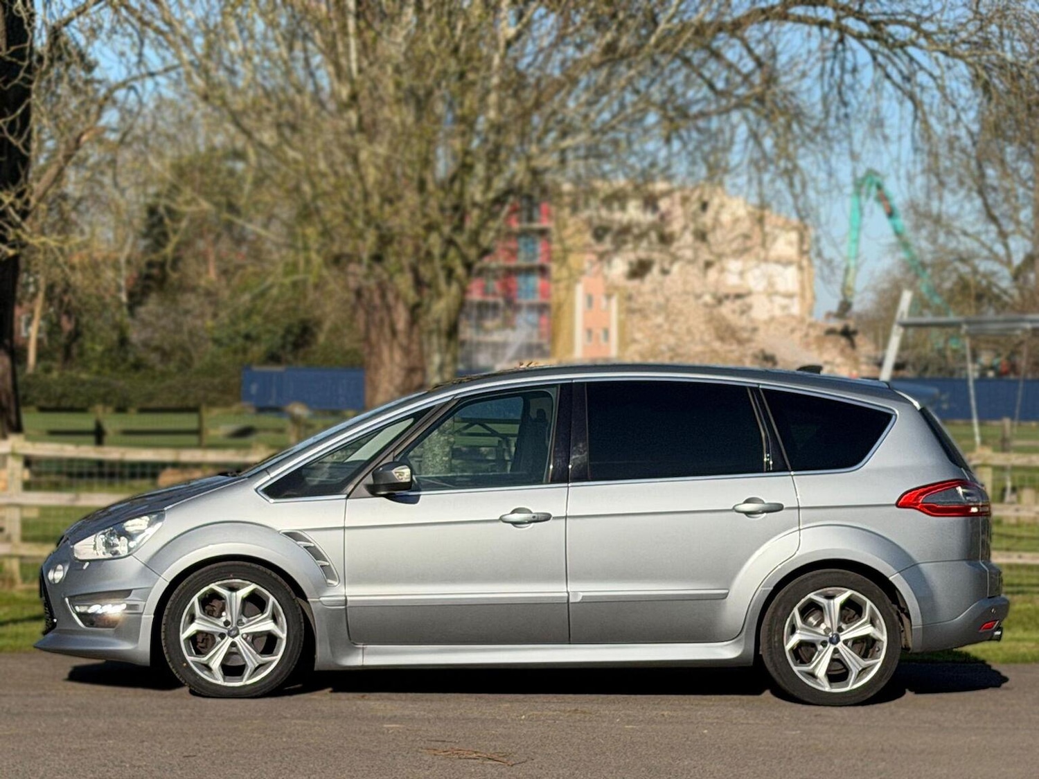 Used Ford S-Max 2014 for sale - 77938190: Photo 11