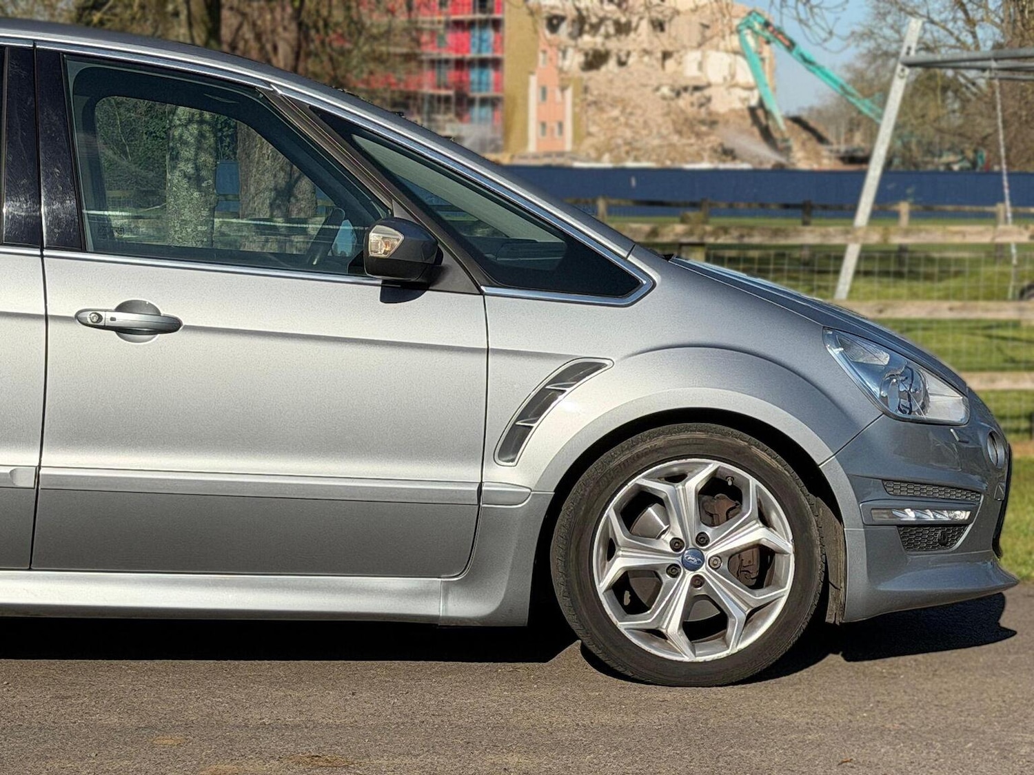 Used Ford S-Max 2014 for sale - 77938190: Photo 17