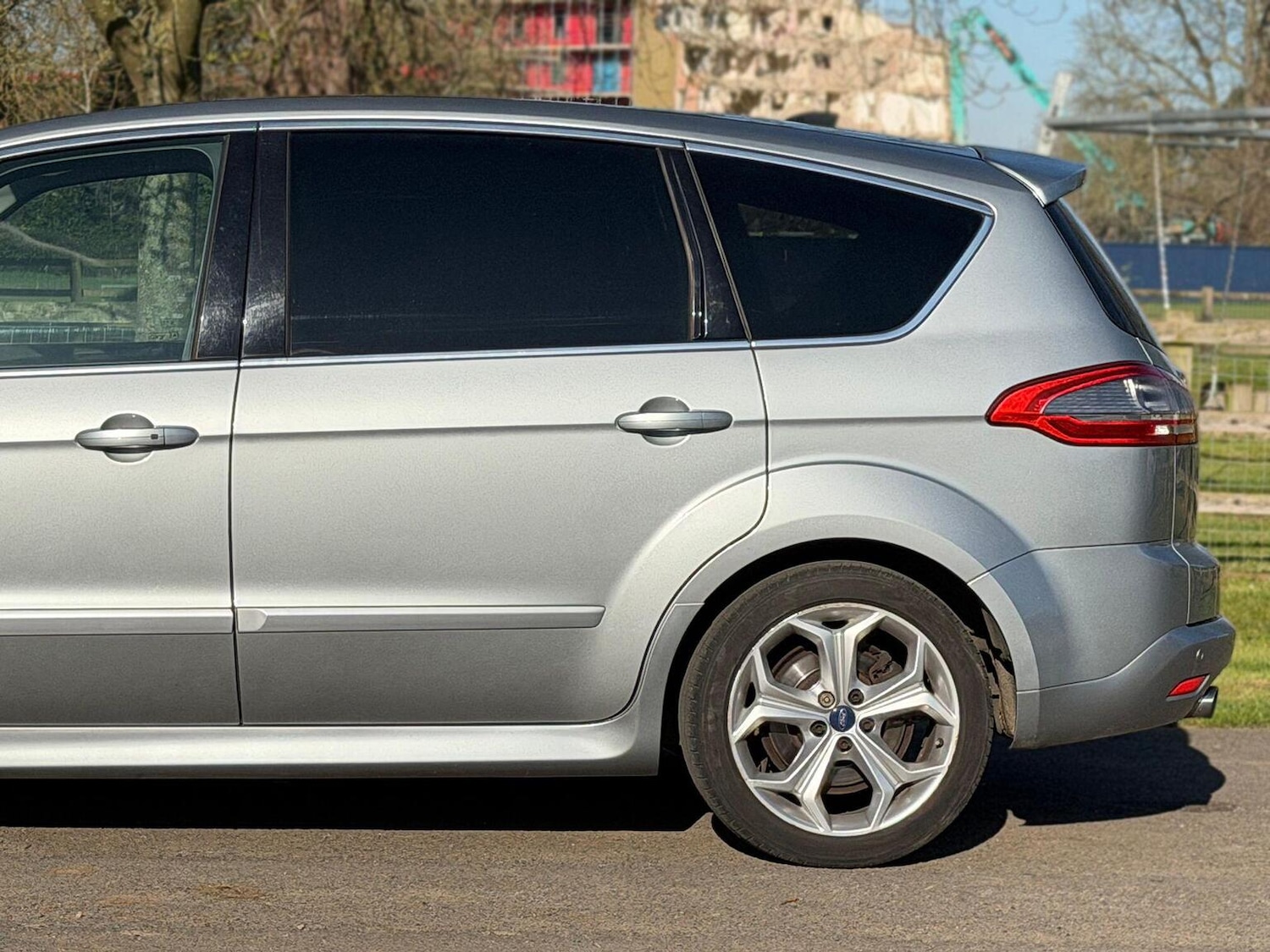 Used Ford S-Max 2014 for sale - 77938190: Photo 19