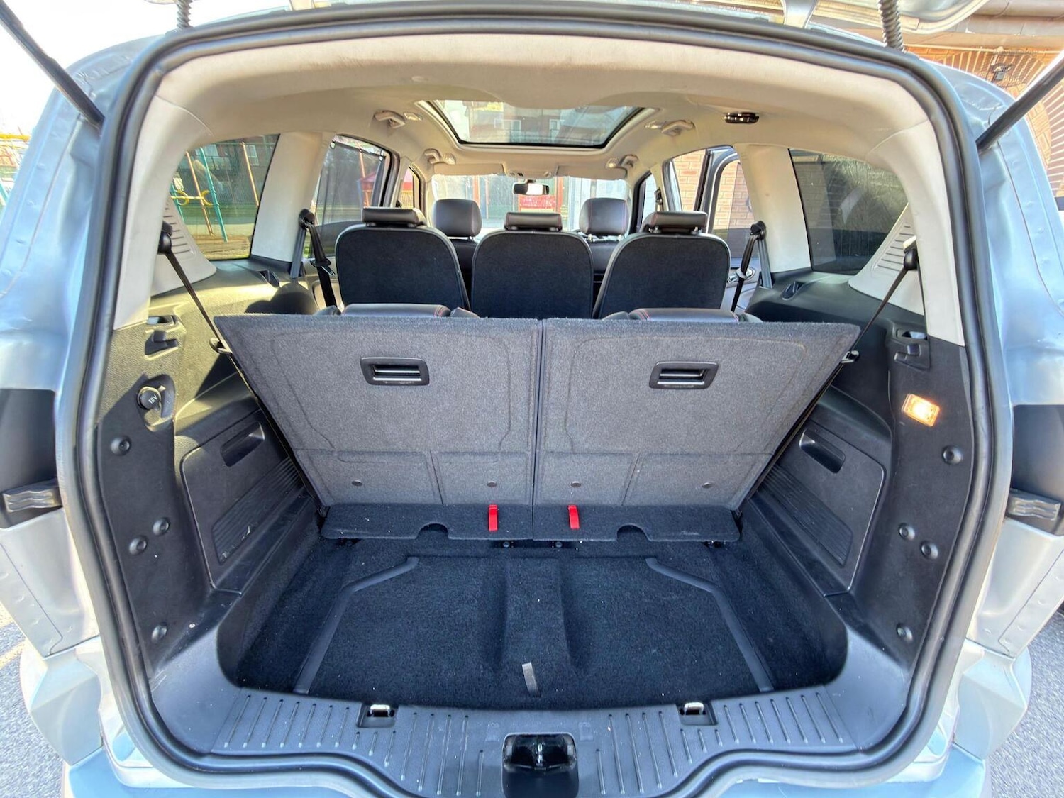 Used Ford S-Max 2014 for sale - 77938190: Photo 29