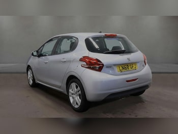 Used Peugeot 208 2018 for sale - 77539220: Photo