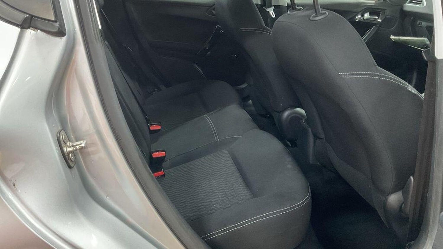 Used Peugeot 208 2018 for sale - 77539220: Photo 8