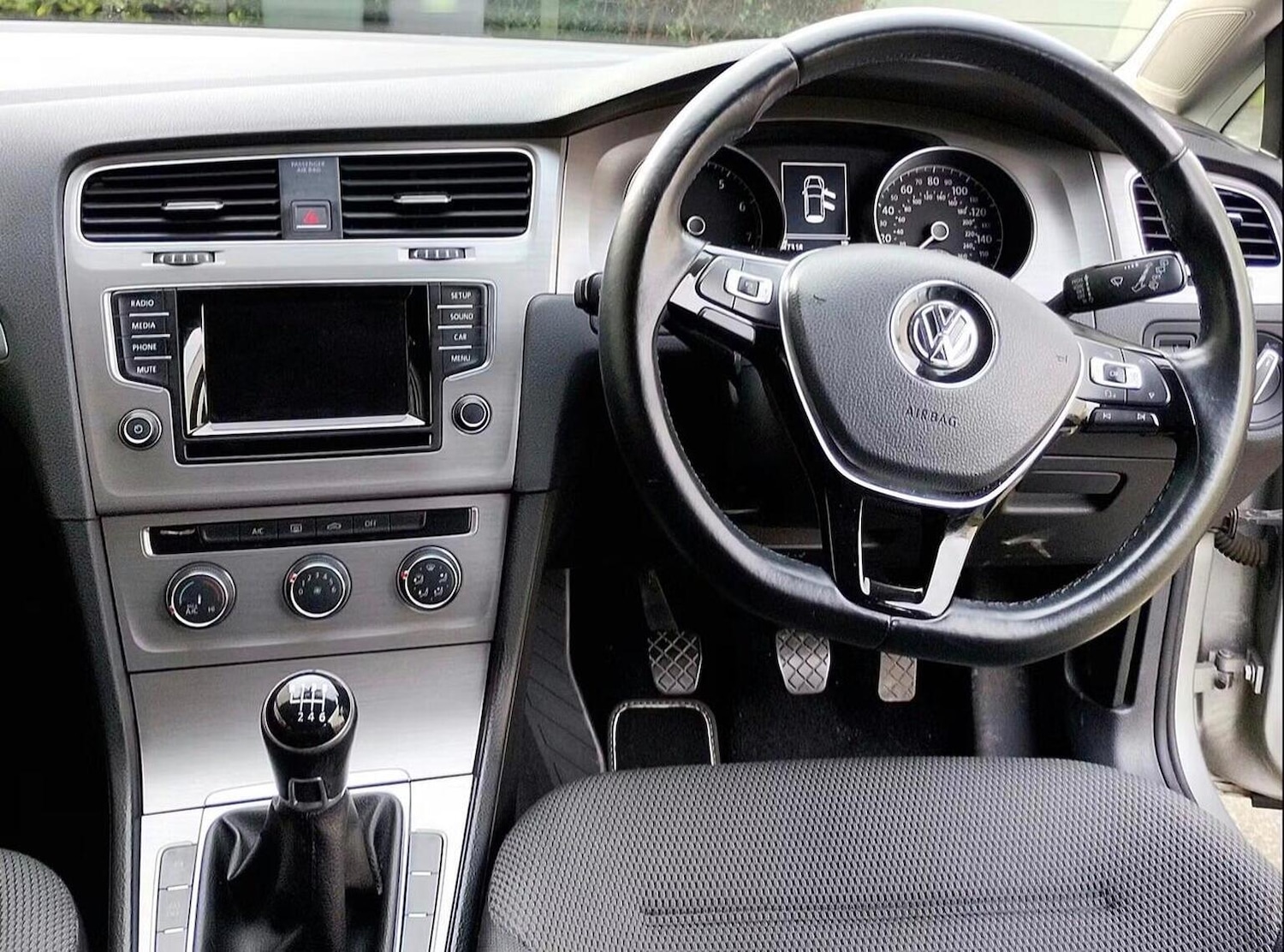 Used Volkswagen Golf 2014 for sale - 77888457: Photo 6