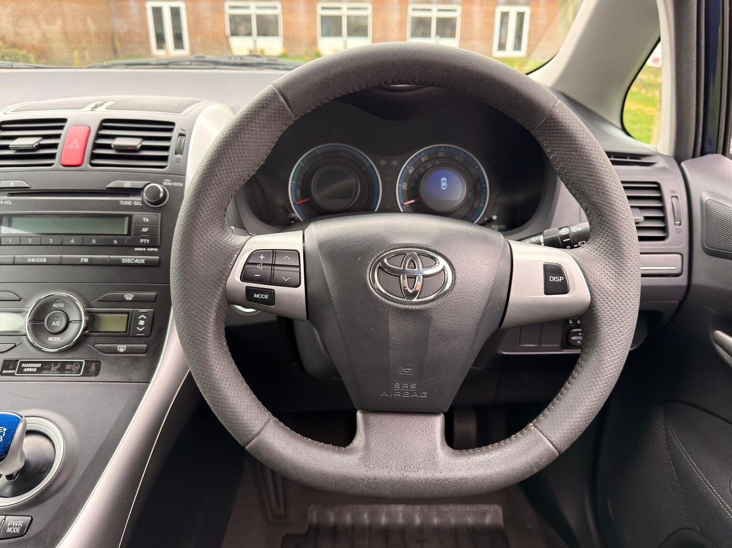 Used Toyota Auris 2010 for sale - 77639017: Photo 26