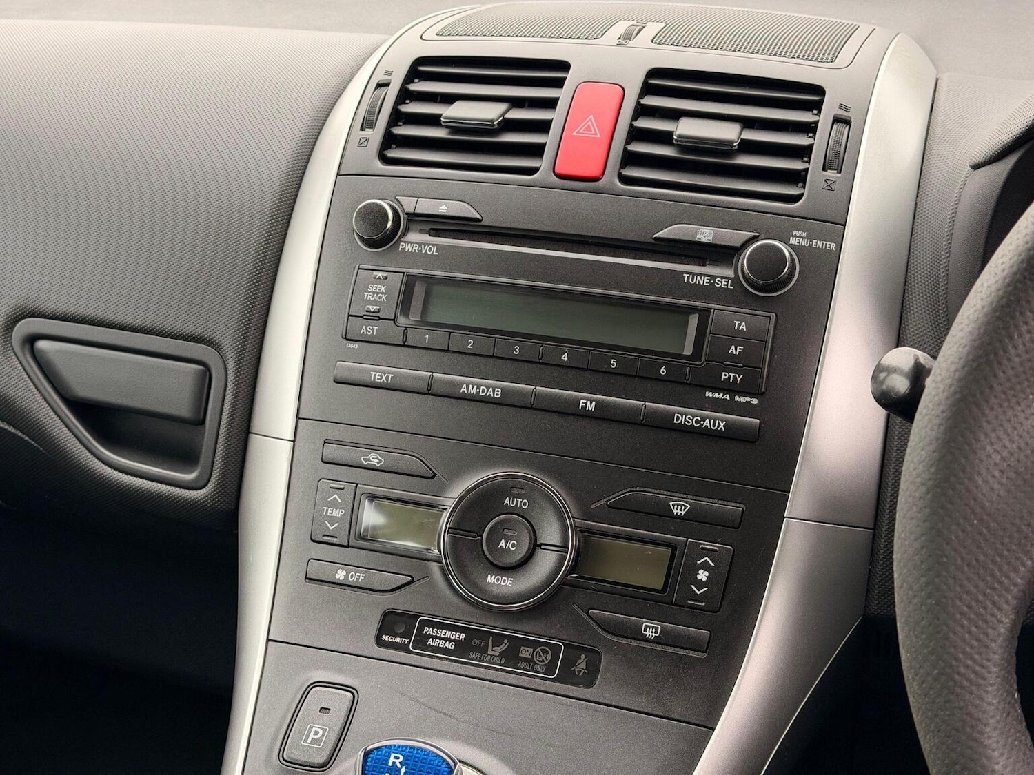 Used Toyota Auris 2010 for sale - 77639017: Photo 39