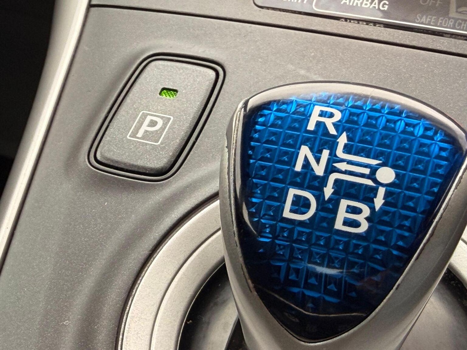 Used Toyota Auris 2010 for sale - 77639017: Photo 40