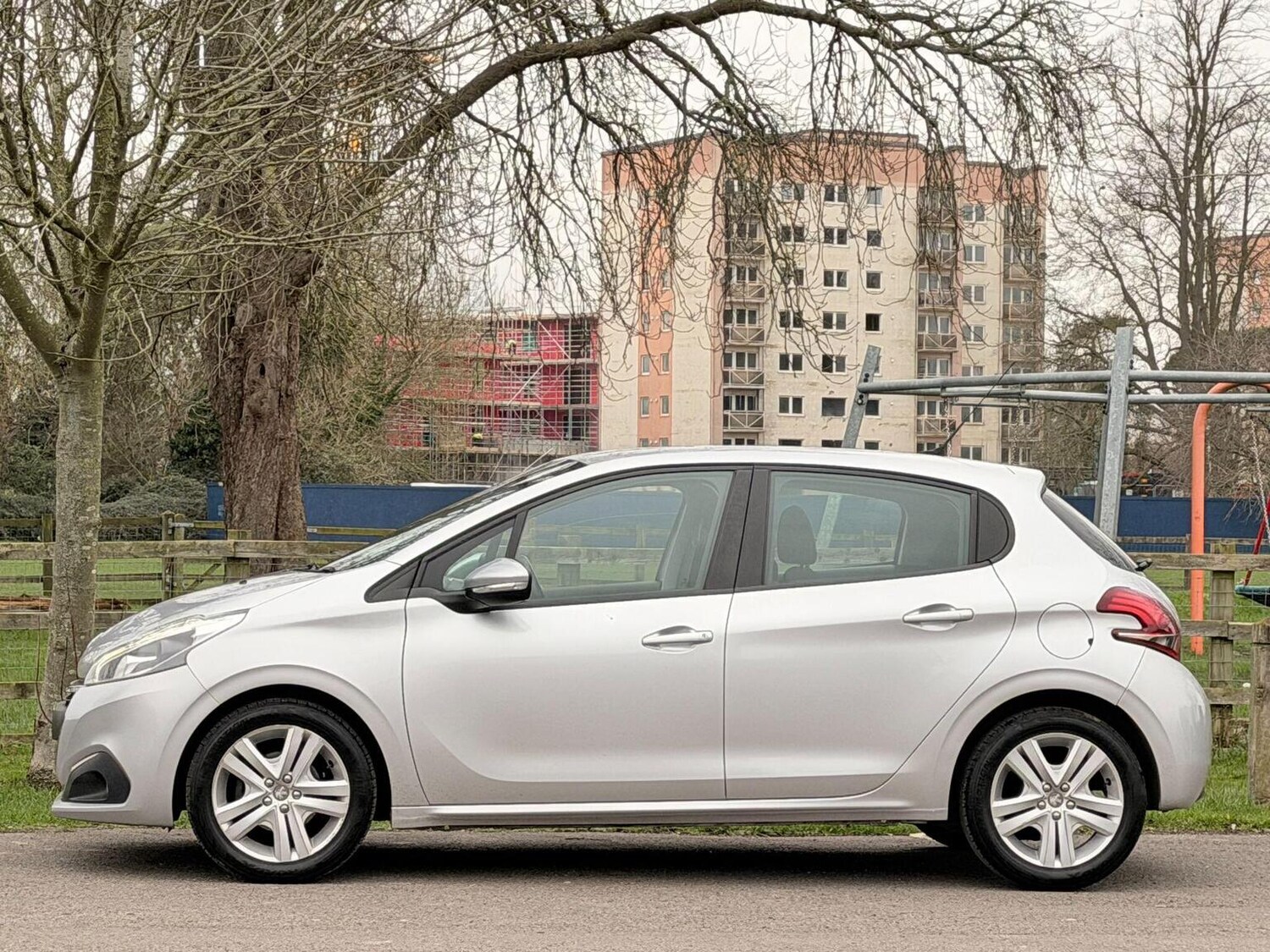 Used Peugeot 208 2018 for sale - 77687623: Photo 11