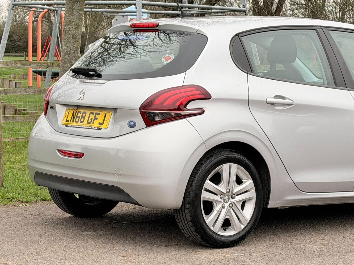 Used Peugeot 208 2018 for sale - 77687623: Photo 13