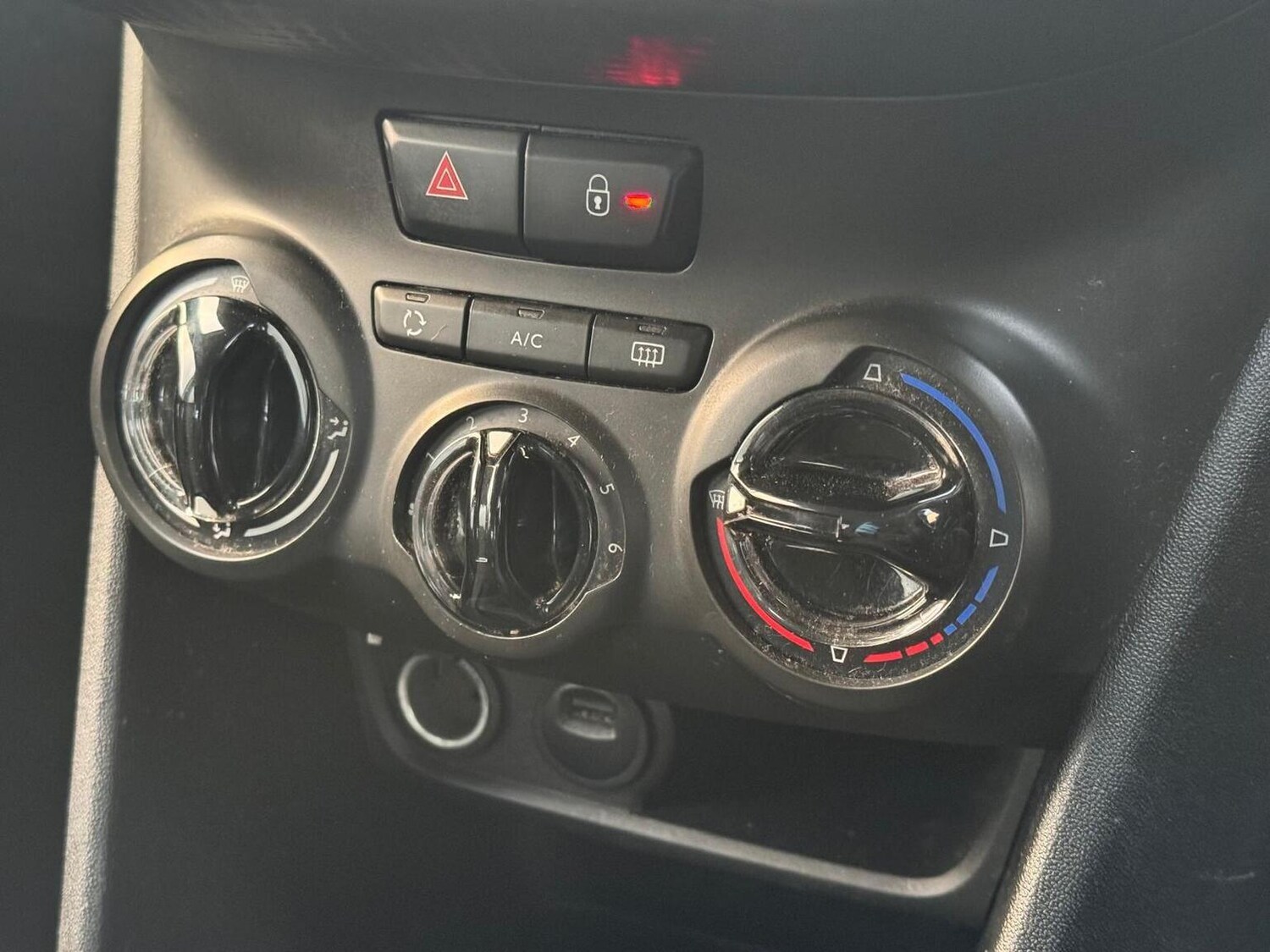 Used Peugeot 208 2018 for sale - 77687623: Photo 25