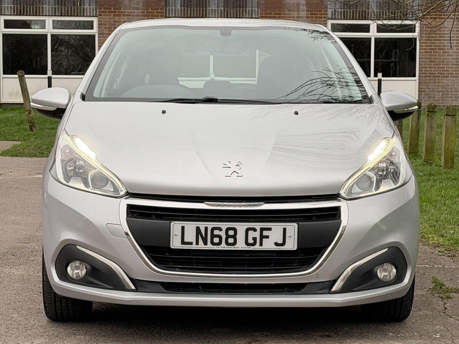 Used Peugeot 208 2018 for sale - 77687623: Photo 3
