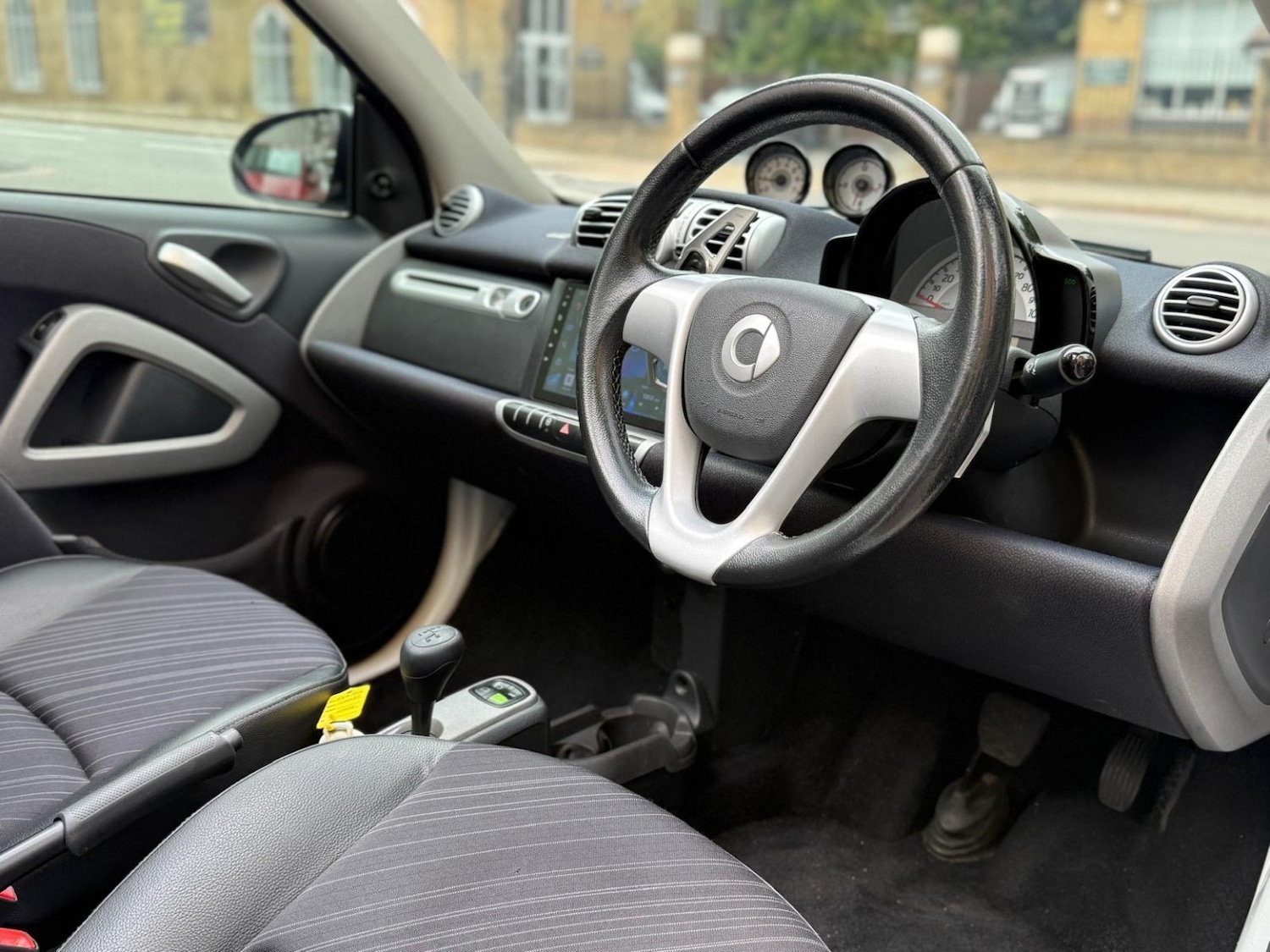 Used smart fortwo 2014 for sale - 77539178: Photo 10