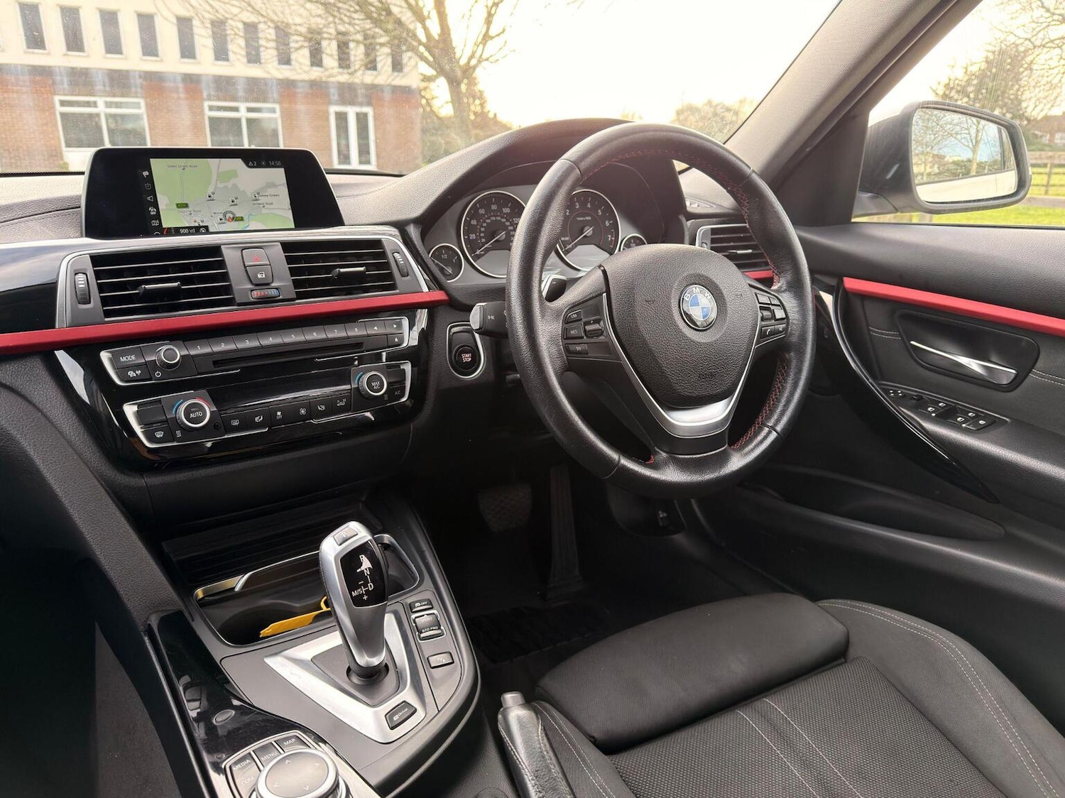 Used BMW 3 Series 2018 for sale - 77539207: Photo 32