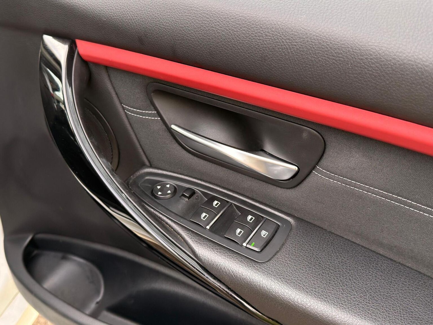 Used BMW 3 Series 2018 for sale - 77539207: Photo 39